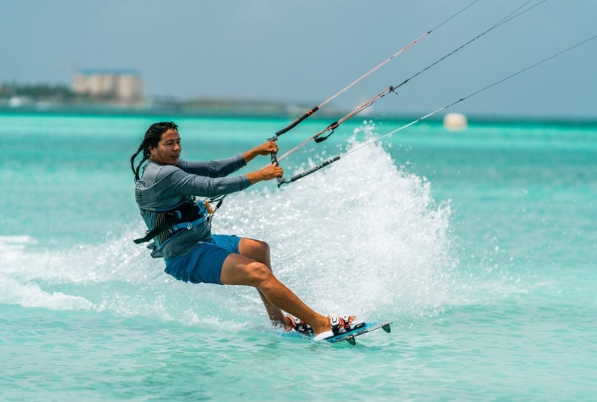 #Aruba reunirá al mejor #kitesurf y #windsurf del mundo
#turismo #deporte @ArubaBonbini @aruba @GranCanariaWWC @Kitesur 
eldiariodeviaje.ar/index.php/es/e…