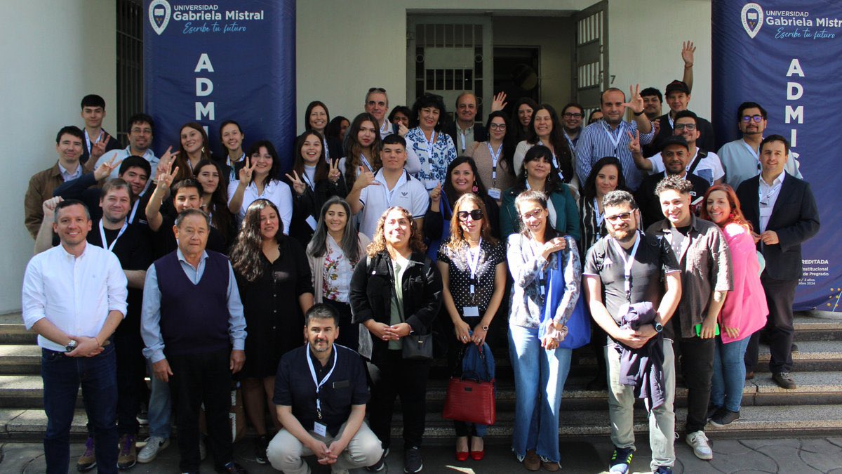 earriagada's tweet photo. Retomo ños encuentros con universitarios para conversar sobre #Hiperconectados. Hoy a las 16 me junto con los capos de @PeriodismoUDP que dirige Fernando Morales. En el 2024 ya estuve en @periodismouah, la @ugmistral, en la @ucatolicamaule y en un taller de @kmcero #Seguimos https://t.co/sfI0HNSe3D
