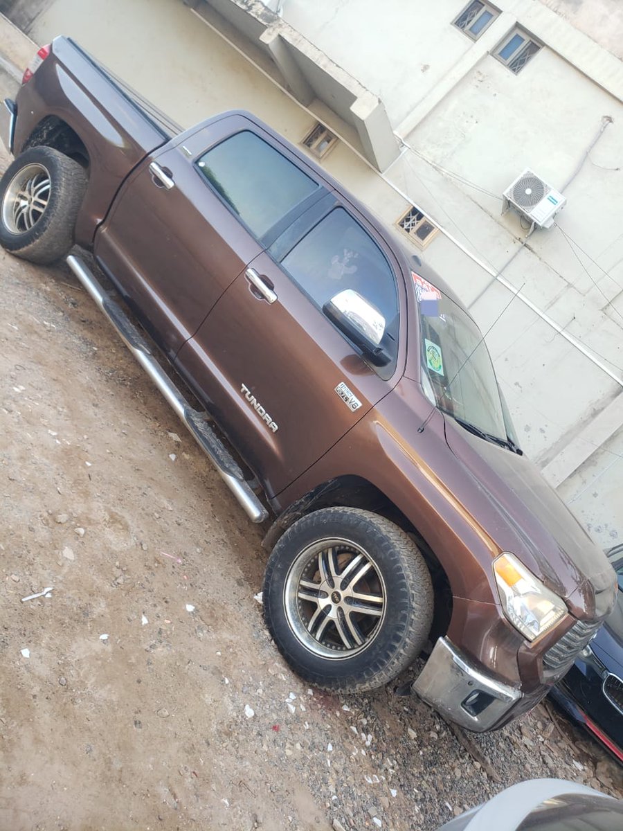2016 MODEL TOYOTA TUNDRA
LOADED
SUNROOF 
CLEAN
DOUBLE CABIN
 
Price:GHC 285,000
Slightly Negotiable 

Repost for others to see please 🙏🏿
DM and let's talk if you're interested 
WhatsApp/Call: 0550256731