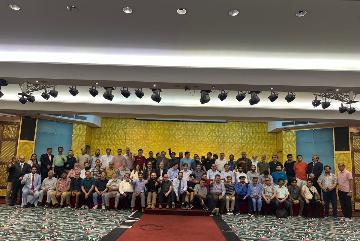 halong_vietnam_'s tweet image. We're also masters at organizing MICE events! Let's plan something extraordinary together!
Website: travelauthenticasia.com
halongvietnamtours.com

#travelauthenticasia #southeastasia #southeastasiatrip #beautifuldestinations
 #mice