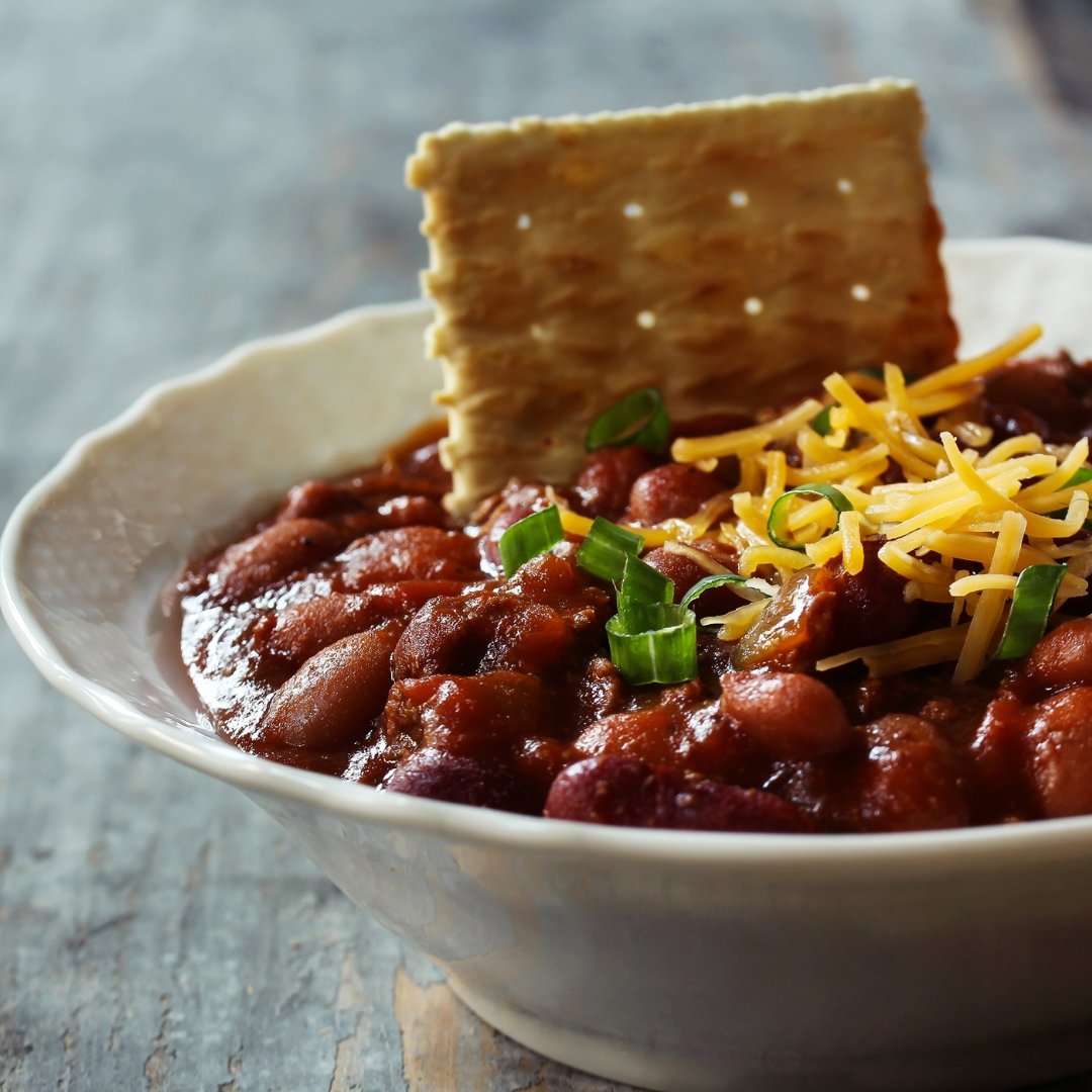 BowelCancerGSY's tweet image. This meatless Monday, why not try this delicious vegan kidney bean curry recipe which is also high in fibre?

Check out the recipe at: bbcgoodfood.com/recipes/kidney… 

#MeatlessMonday #DontSitOnItSortIt