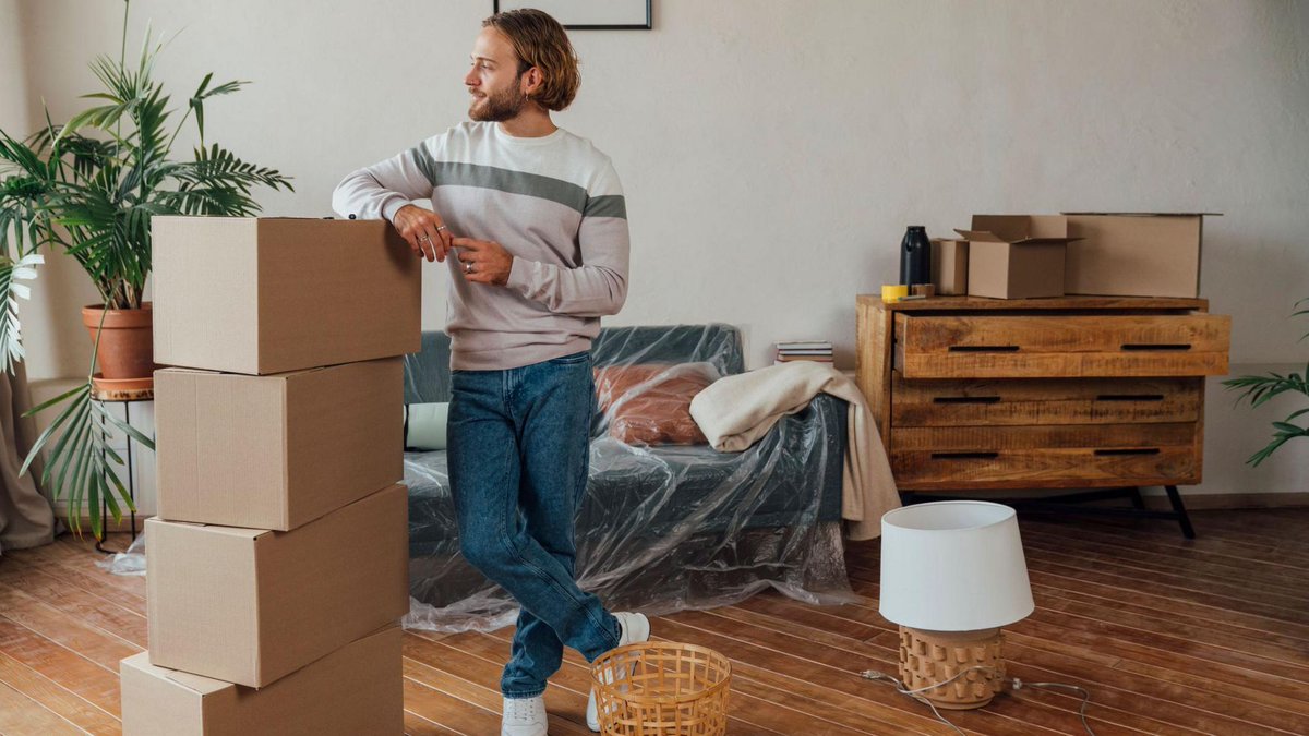 Buying a first home is a major challenge for most people. But when you’re on your own, it is even harder. bbc.co.uk/news/articles/… #firsttimebuyers #moneyadvice #homes #housing
