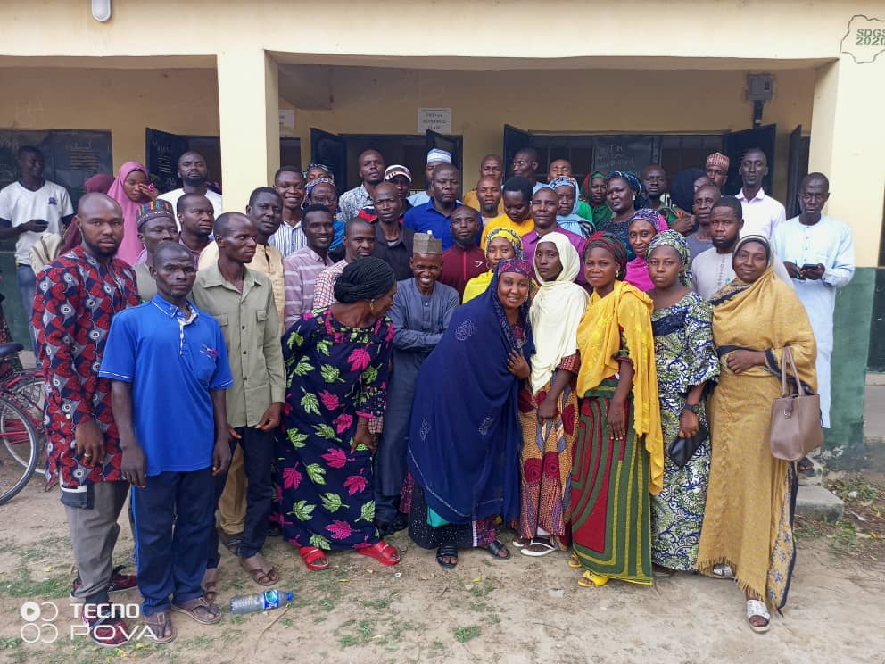 StreetChildng's tweet photo. In the past week
- We Trained 3,966 Teachers/Administrators on WASH in Schools.
- Across 3 States: Borno, Adamawa, Yobe.
- Reached 12 LGAs.
- Conducted sessions at 10+ locations.

Starting this week with our heads up high

#Educationforall #ECW #StreetChildofNigeria https://t.co/KSmSuYcmFY