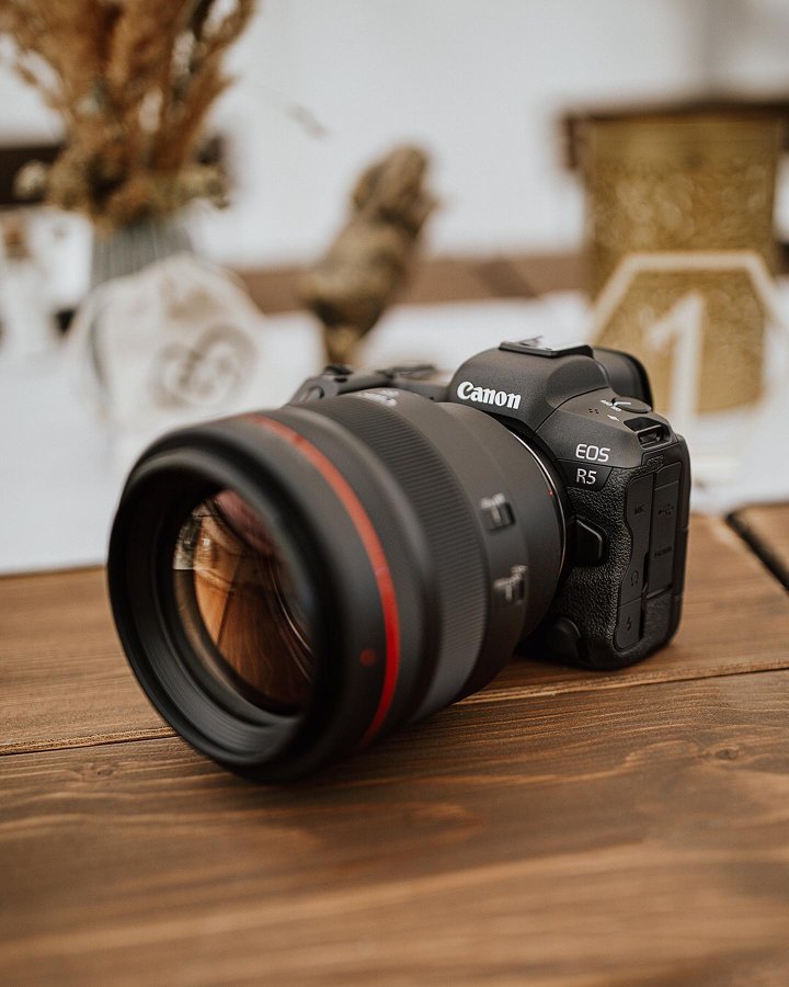 Libérez votre créativité avec le Canon EOS R5 ✨ 

📷 unique.depth I Instagram  

#motion19