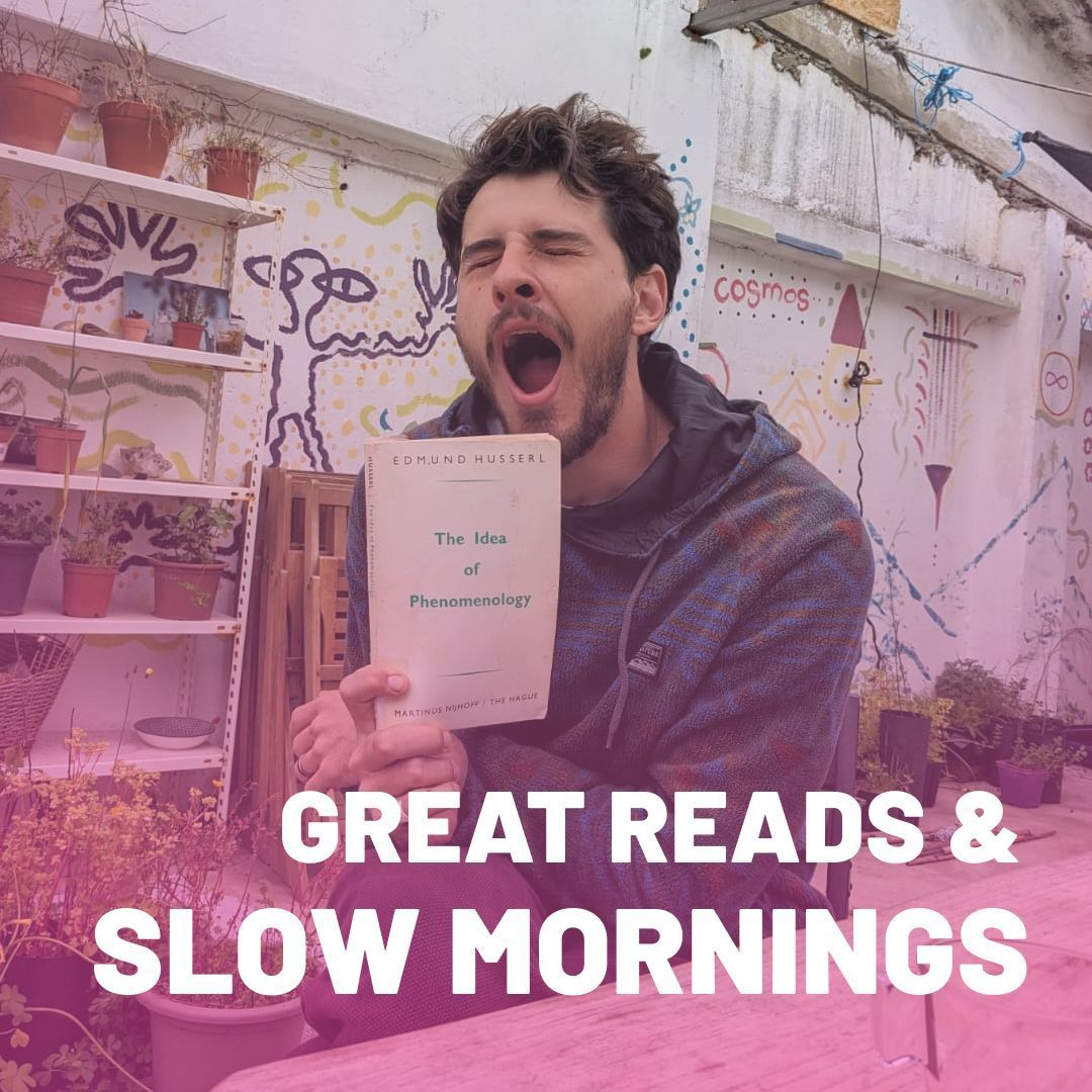 What are your favorite slow morning reads? The treehouse, pillow mountains and quite grassy hills make TDF the perfect place to read or write your next book! 📚