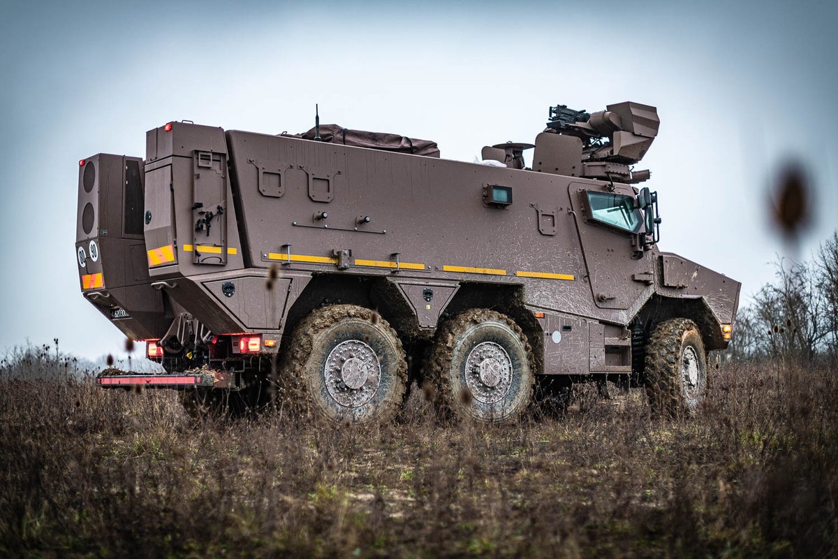 KdoMagazin's tweet photo. #NATO: Das binationale belgisch-luxemburgische Kampfaufklärungsbataillon soll bis 2030 aufgestellt werden. Damit kommt #Luxemburg Verpflichtungen innerhalb der NATO und der #EU nach. Verteidigungsministerin Yuriko #Backes investiert 2,6 Milliarden Euro. https://t.co/q8uNtglBwF https://t.co/gVp7noTRud
