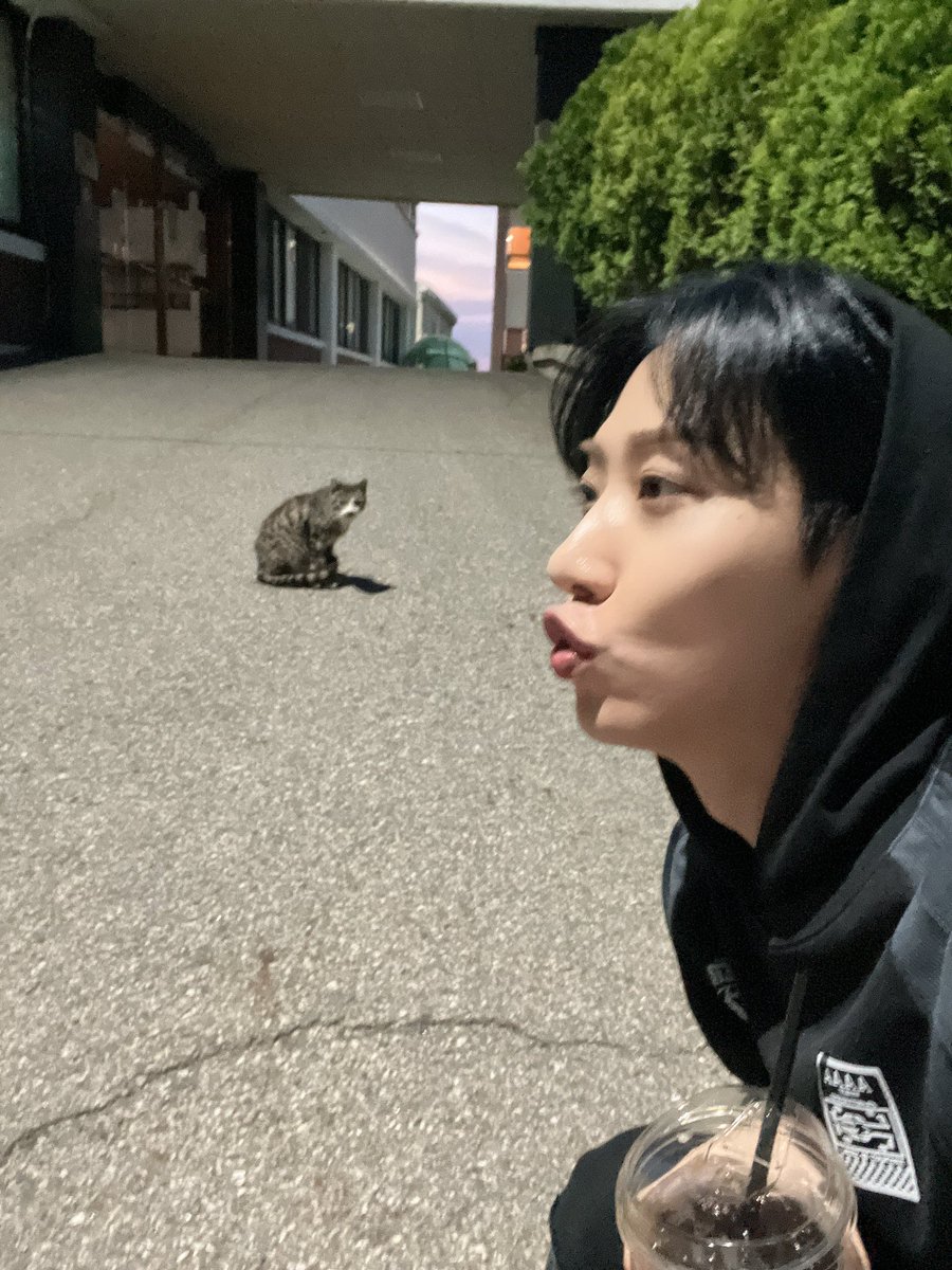 [#동명]

우리 위브 여러분 지금 바로
국방 FM '건빵과 별사탕' 이렇게 특별한 날 
동명이 만나러 와주실 거죠? 🎁
 
🔗 youtube.com/@KFN_FM

#ONEWE #원위 #건빵과별사탕
