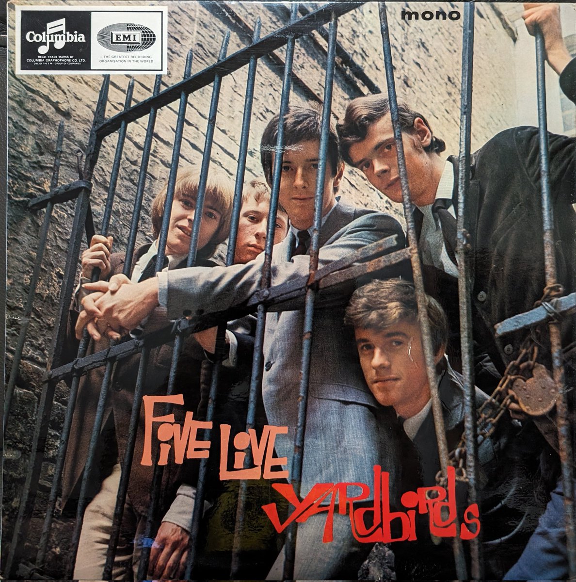 Five Live Yardbirds
2024 RSDと1964 UK org.とのジャケを並べると印刷法の違いで鮮明さが大きく異なっている。勿論1964の画質は素晴らしいのだが、、、続く