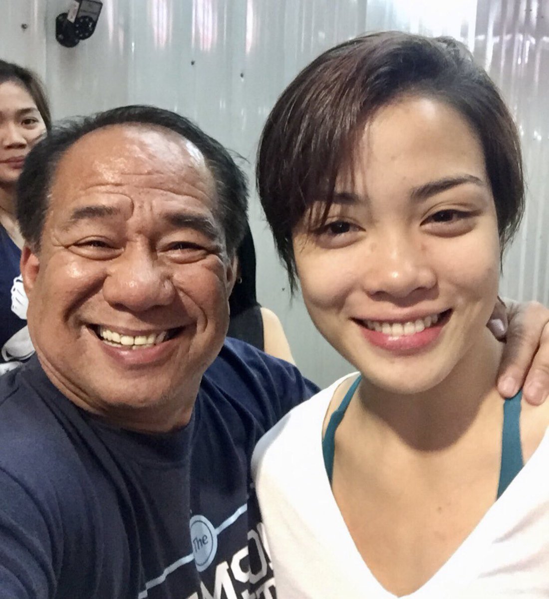 gnobmoyab's tweet photo. #PVLAFC2024 si Jema Galanza Talaga ang MVP!!! At wala ng iba🥂!! Ang Ganda ni MVP Jema Galanza wooooooh!!! #FalconBlooded https://t.co/ZgghcOshqc
