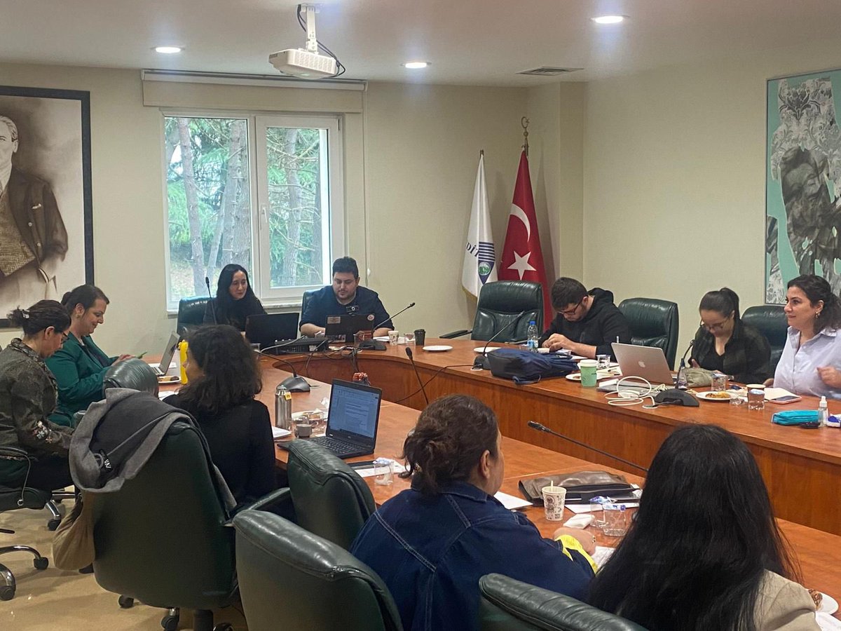 EUTHPART (@euthpart) on Twitter photo ✅ On May 10, 2024, the EUTHPART JM Module Workshop on EU Values, Democracy, Participation, and Populism convened with success, bringing together 33 distinguished participants from academia.
<a href="/yeditepeiibf/">Yeditepe Üni. İktisadi ve İdari Bilimler Fakültesi</a> <a href="/yeditepepsir/">Yeditepe PSIR</a> <a href="/YeditepeUni/">YeditepeÜniversitesi</a> <a href="/YeditepePSIRGr/">YeditepePSIRGrad</a> ✅ On May 10, 2024, the EUTHPART JM Module Workshop on EU Values, Democracy, Participation, and Populism convened with success, bringing together 33 distinguished participants from academia.
<a href="/yeditepeiibf/">Yeditepe Üni. İktisadi ve İdari Bilimler Fakültesi</a> <a href="/yeditepepsir/">Yeditepe PSIR</a> <a href="/YeditepeUni/">YeditepeÜniversitesi</a> <a href="/YeditepePSIRGr/">YeditepePSIRGrad</a>