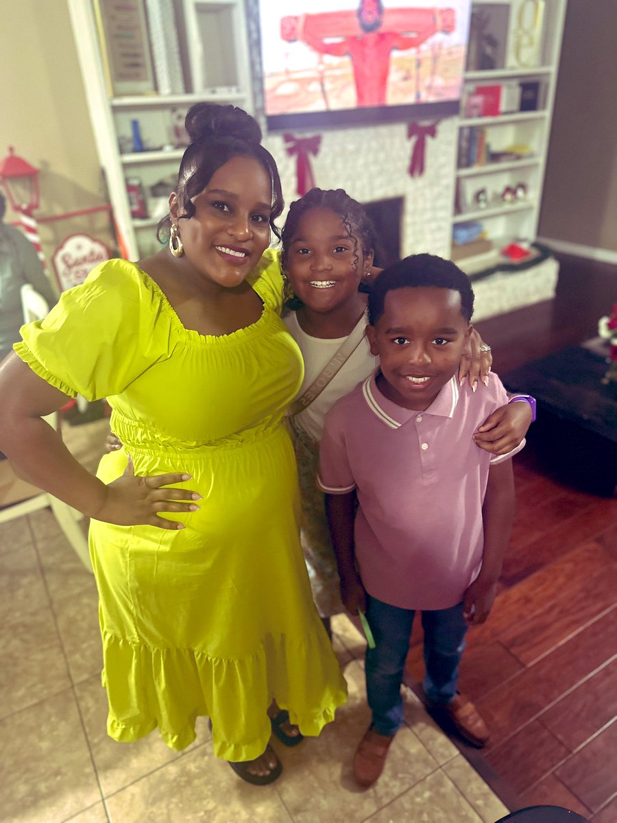 Angela Miller tweet media