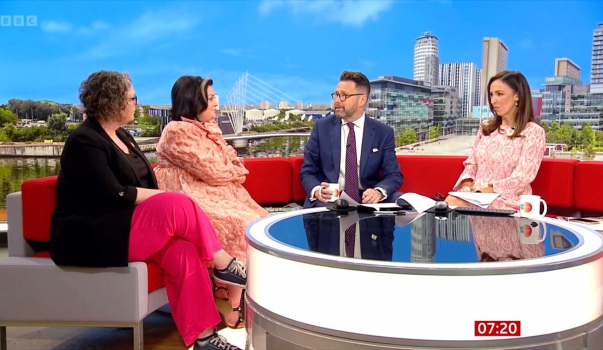 New figures, which we've released during #FCF24, show there’s a shortage of 6500 foster families across the UK. This morning our CEO @tfn_Sarah was interviewed on @BBCBreakfast, with comedian and foster carer @kiripritchardmc. Watch from 7.13am 📺 bit.ly/3KjrNs1