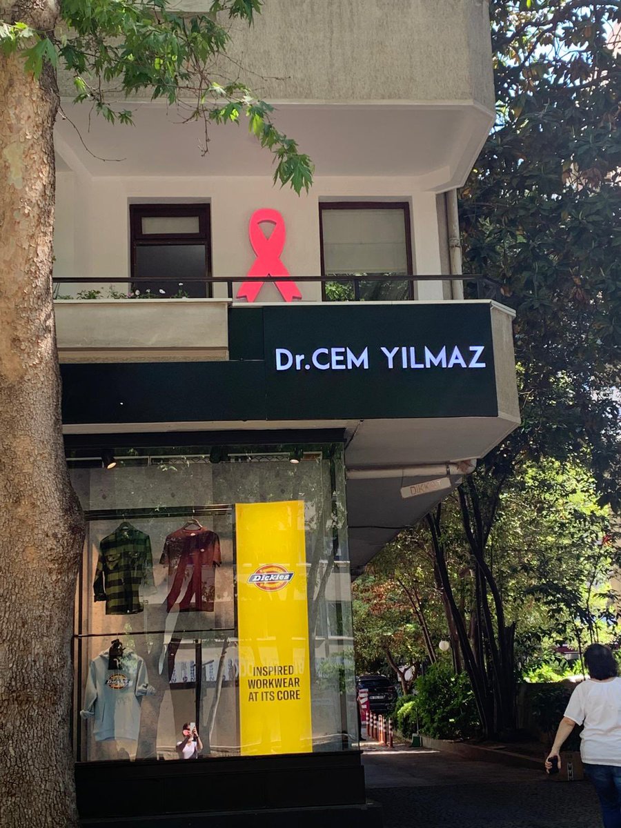 secil_ks's tweet photo. @CMYLMZ 🙋🏻‍♀️ biletimizi aldık bekliyoruz ♥️ https://t.co/zl1dW8mzp5