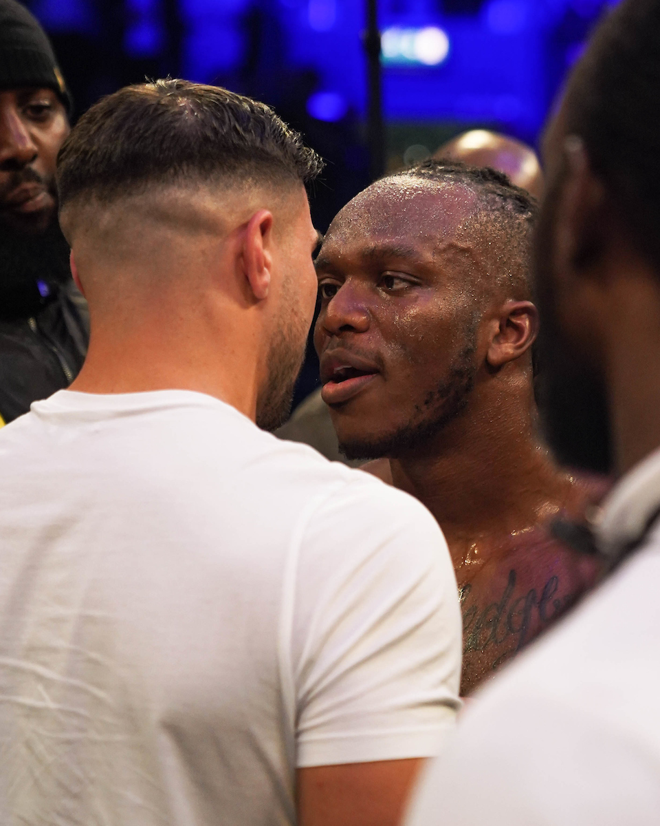 𝟏 𝐘𝐄𝐀𝐑 𝐀𝐆𝐎 𝐓𝐎𝐃𝐀𝐘 Today last year, KSI KNOCKED OUT Joe Fournier with his elbow, and then stared down Tommy Fury 💥⚔️
