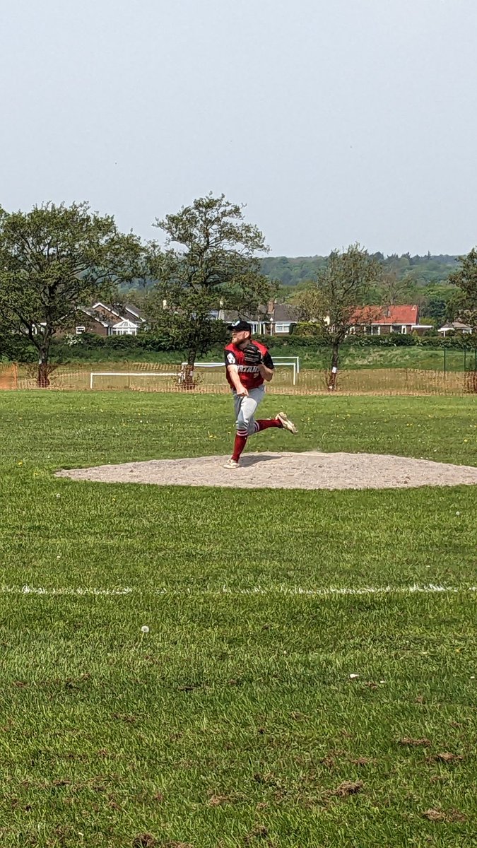 nebaseballuk's tweet image. ⚠️ No-Hitter Alert ⚠️ Talons ace, Paul Brown, threw a no-hitter yesterday in Staindrop and led the Talons to a 15-0 victory in Game 1 vs the Durham Spartans with a first inning home run. The Spartans turned up the pressure in Game 2 but fell short, losing 19-8.