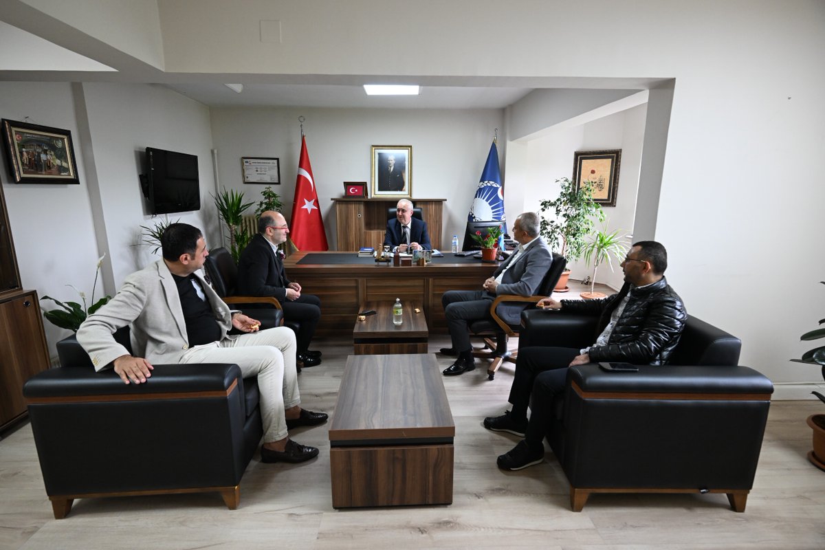 🟥 Yönetim Kurulu Üyemiz Muhsin Koçaslan, Meclis Üyelerimiz Mehmet Karadavut ve Eren Şengüzel, 4️⃣3️⃣. Meslek Komitesi (Yolcu ve Servis Taşımacılığı) Başkanımız Hasan Uz, Komite Başkan Yardımcımız Ömer Toker ve Komite Üyemiz Faik Akgöz, Bursa Büyükşehir Belediyesi Zabıta Dairesi