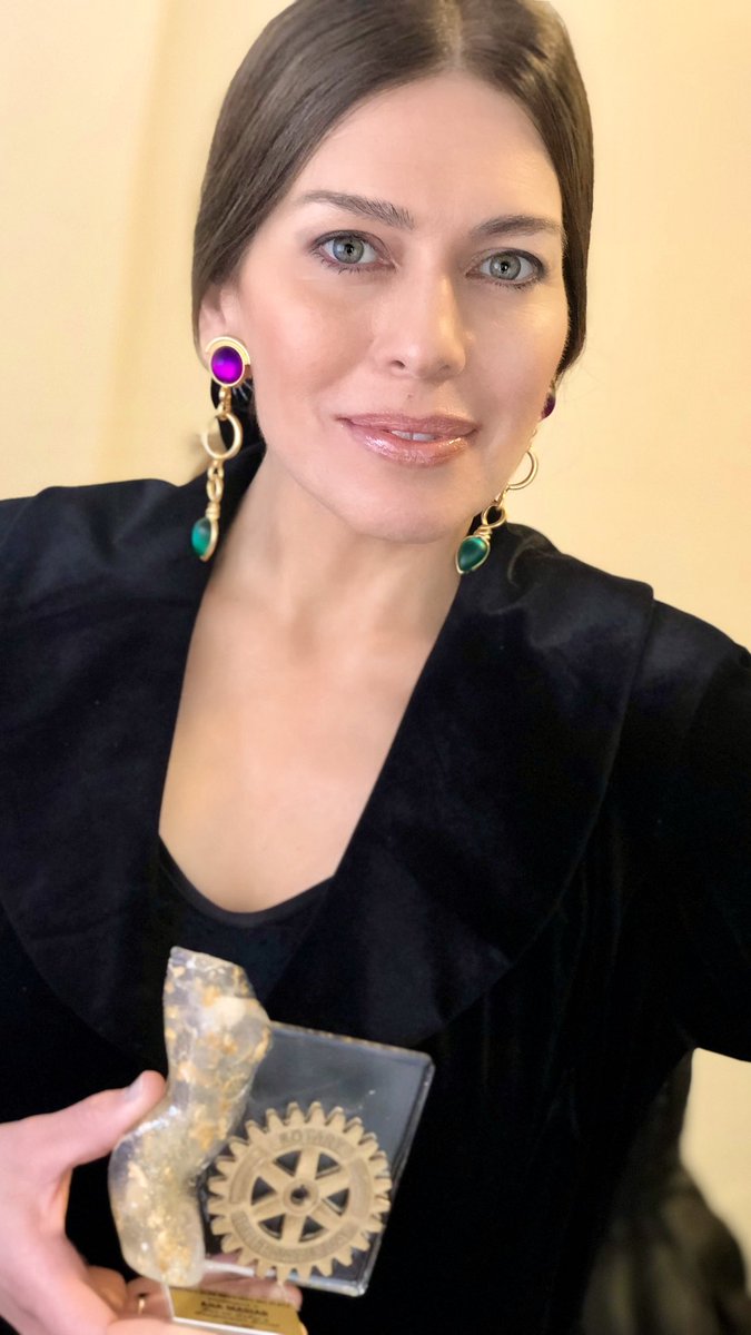 Gracias Rotary Nova ♥️ <a href="/RCMDPNova/">Rotary Club Mar del Plata Nova</a> 

Muy Feliz de recibir esta hermosa distinción🏅por mi contribución solidaria en mi hermosa Mar del Plata! ✨ <a href="/mardelplata/">Turismo Mar del Plata</a> 

🙏🏻 Gracias!!! 

<a href="/CulturaMGP/">Cultura Mar del Plata</a> <a href="/CulturaNacionAR/">Cultura Nación</a>