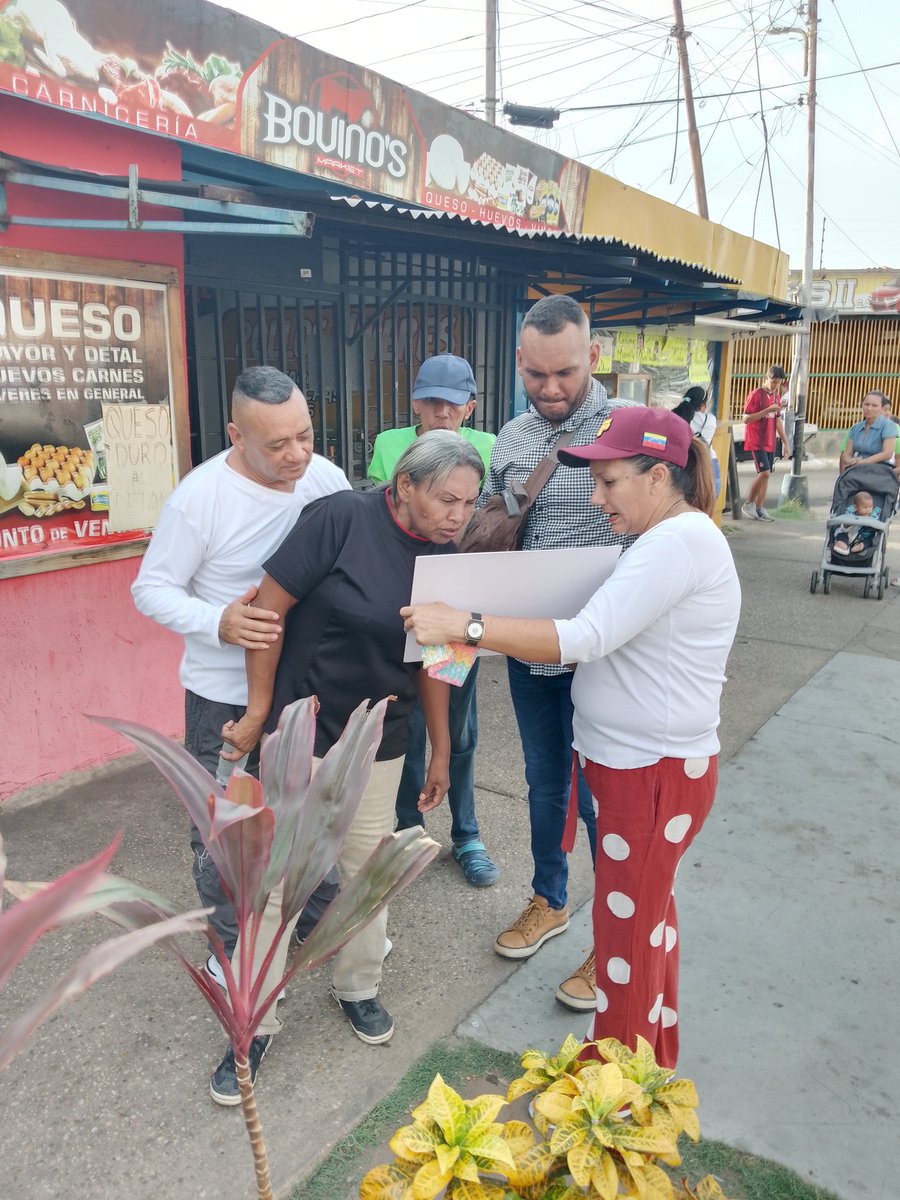 GalitoNoel's tweet photo. PQ Catedral01 en Activismo Político Propio ADenResistencia en Vías Públicas de Mayor Afluencias de Personas..Sector Traky Mostrando Tarjetón Electoral , Ubicación de la Tarjeta de la UNIDAD la de Manito..🫱
Todos Con Edmundo..!!
Vienen Tiempos Mejores..!!!🇻🇪 https://t.co/DhdVI6UsO3