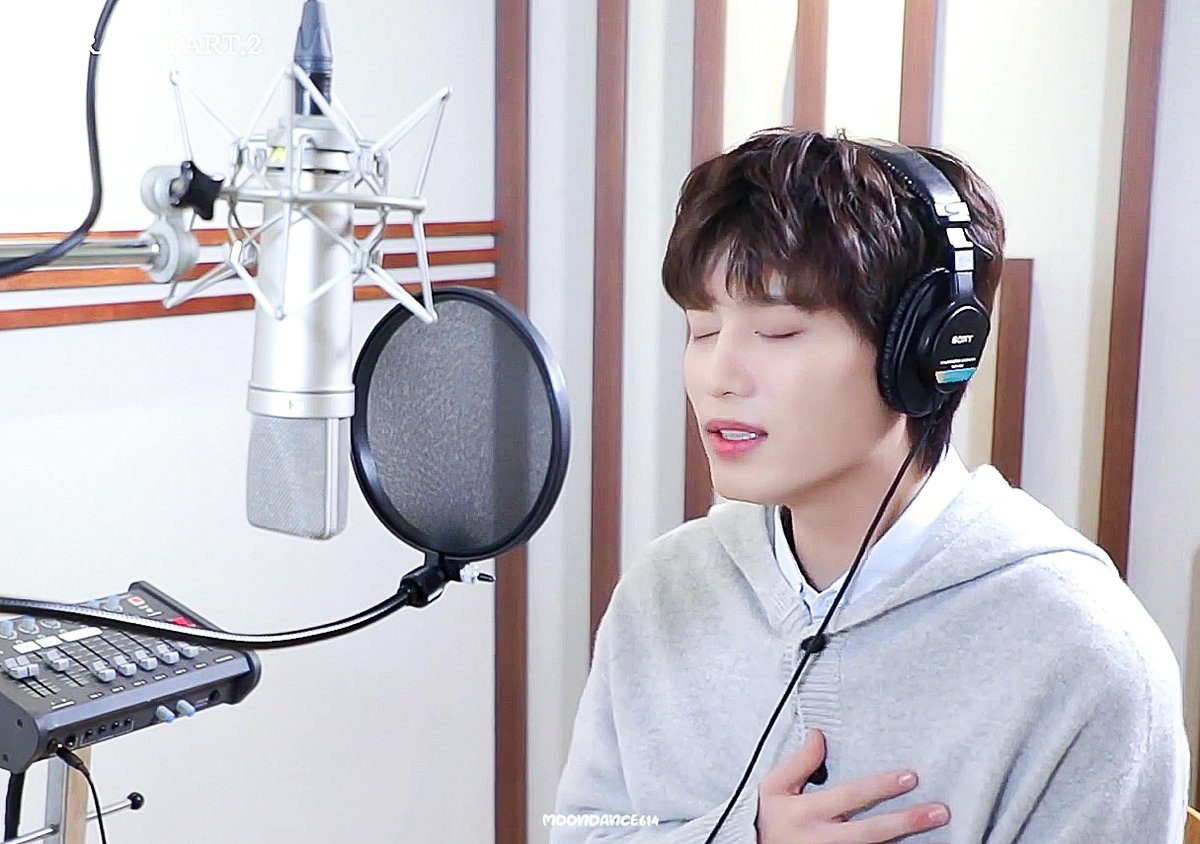 MOONDANCE614's tweet photo. #태일 #TAEIL https://t.co/Y5tEimGNeC