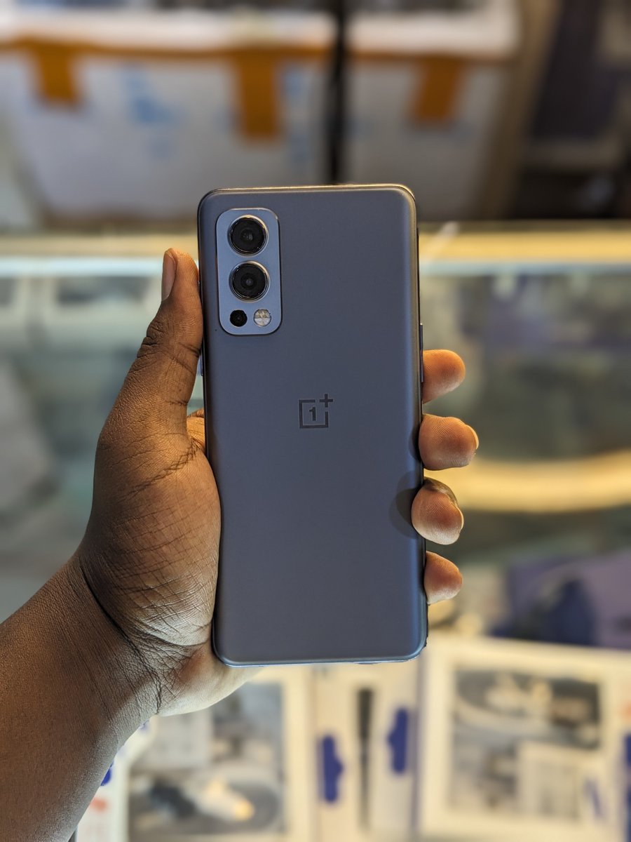 Oneplus Nord 2 5G 256gb/8gb ram.
4500 mah battery. 
Delivery available 

Price ~ 850,000ugx