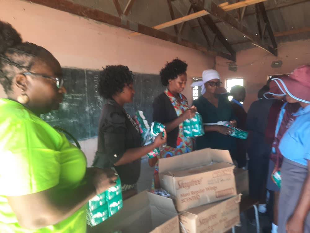 Access to SRHR products for marginalised rural adolescent girls essential to good health and wellbeing for all.

#SDG3 #SRHR

@GENDERLINKS @AMPLIFYFUND @MOPSEZIM @MOHCCZIM <a href="/AWET_Apostolic/">AWET</a> <a href="/nangomidlands/">NANGO Midlands</a> <a href="/nangozimbabwe/">NANGO Zimbabwe</a>