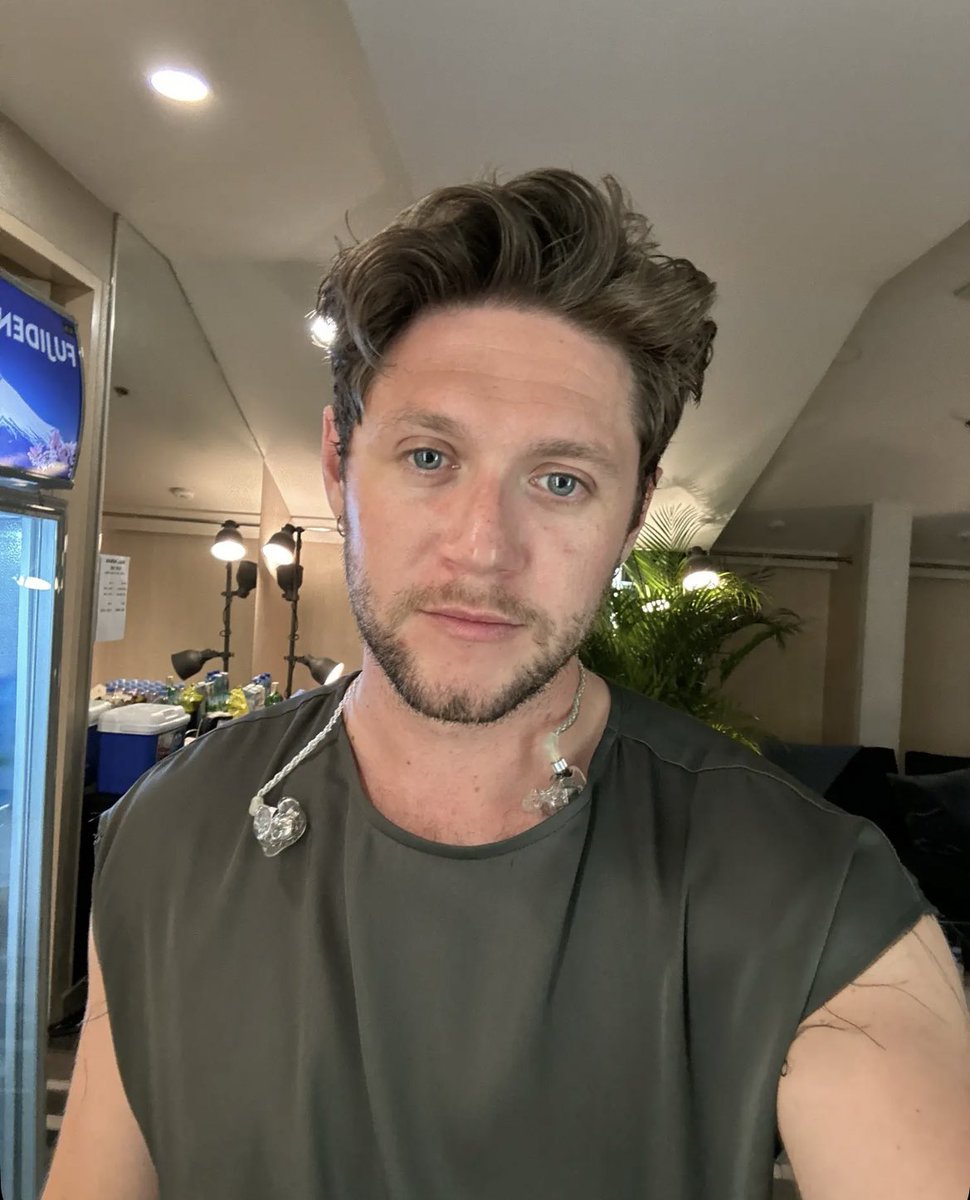 niallontours's tweet photo. Niall Horan via BeReal! https://t.co/zQKdMUX5Fn