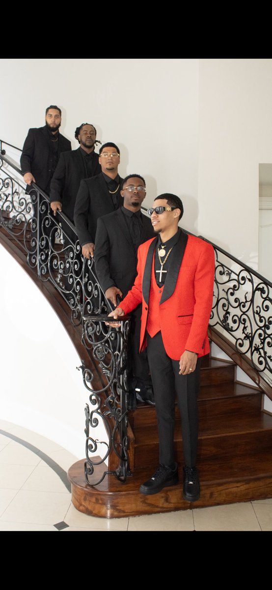 Debo_barnes's tweet image. 1,2,3 🥳😏