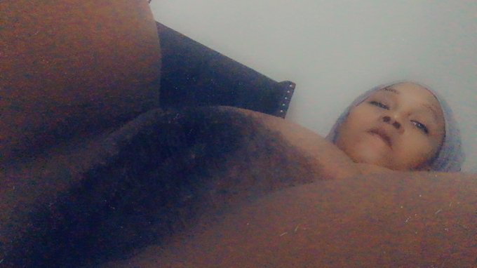 Hairy pussy https://t.co/PRABosfmIJ