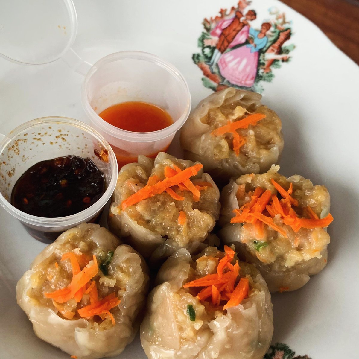 oreospaceee's tweet photo. akuu jualan dimsum ayam yang cukuppp gunduddd, untuk rasa boleh dicobaaa 🤗‼️‼️ 

100% homemade, ready area pontianak only yaa

— buat yg masihh kepooo/mau pesann boleh boleh bgttttt langsung ke ignyaa @/dimspaceey hihi, ditunggu orderannyaaaa 🤗 https://t.co/qhEnnepT9t