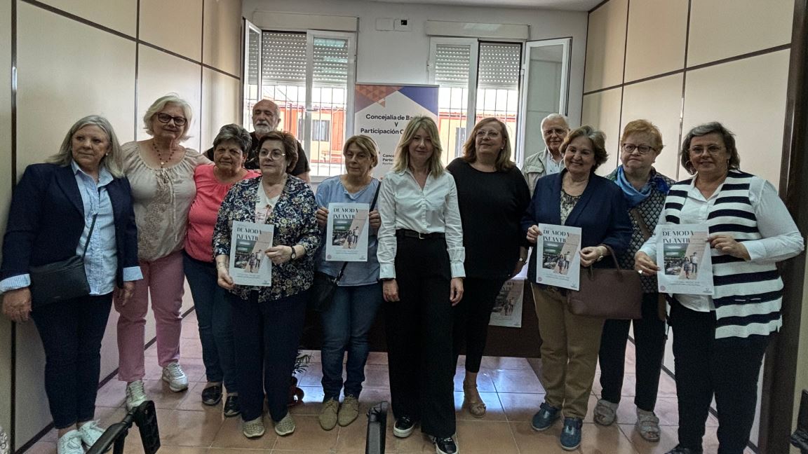 DESFILE. El @AytoJaen ha presentado el desfile solidario del taller de costura ‘Para muestra un botón’ que se va a celebrar el próximo 1 de junio en el patio del salón Mudéjar extrajaen.com/actualidad/la-…