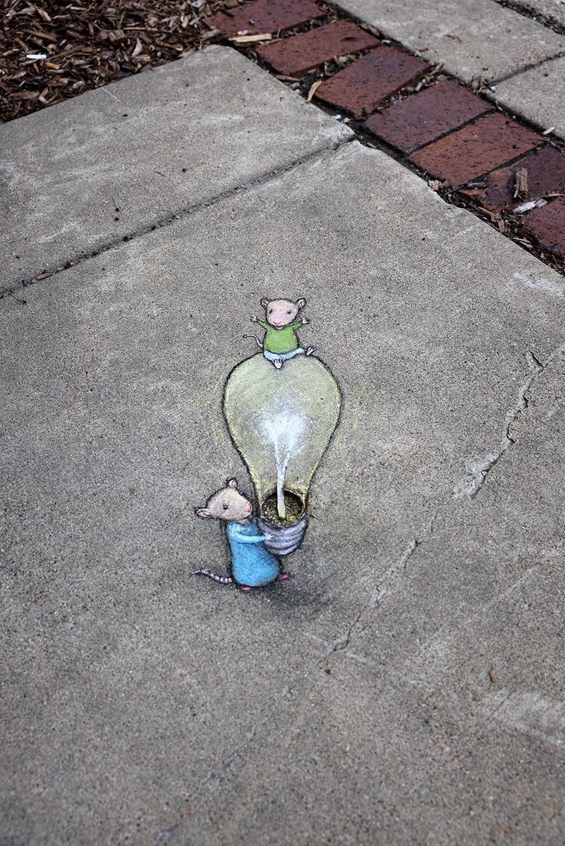 Nadine's Uplifting Idea, 2024 #StreetArt #SidewalkChalk #3Dartwork #mouse #lightbulb #EnlighteningTheLoad