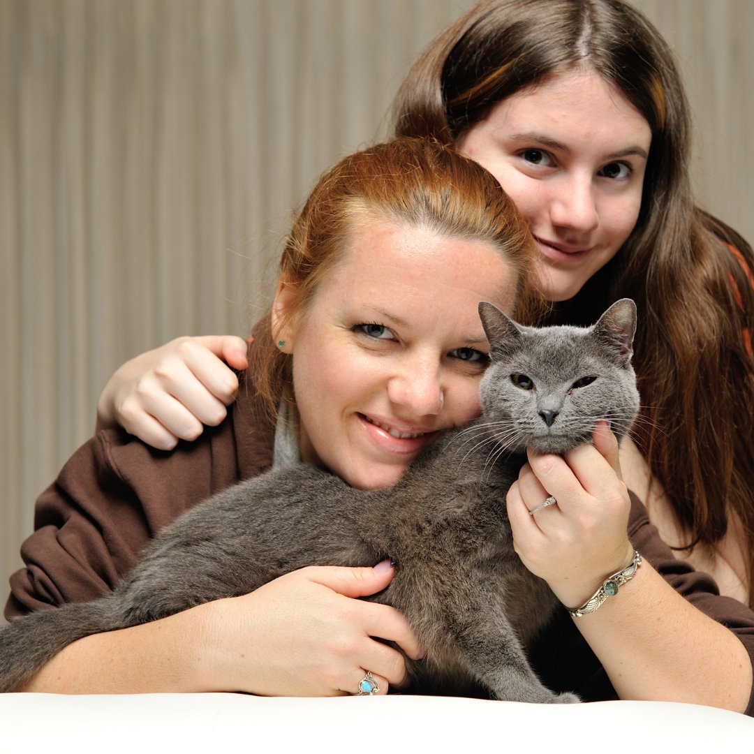 petfriendlyio's tweet photo. Happy Mother's Day to all the furmoms of the world!

#furmom #furmomma #furmomlife #happymothersday❤️ https://t.co/DNIn8XbOyj