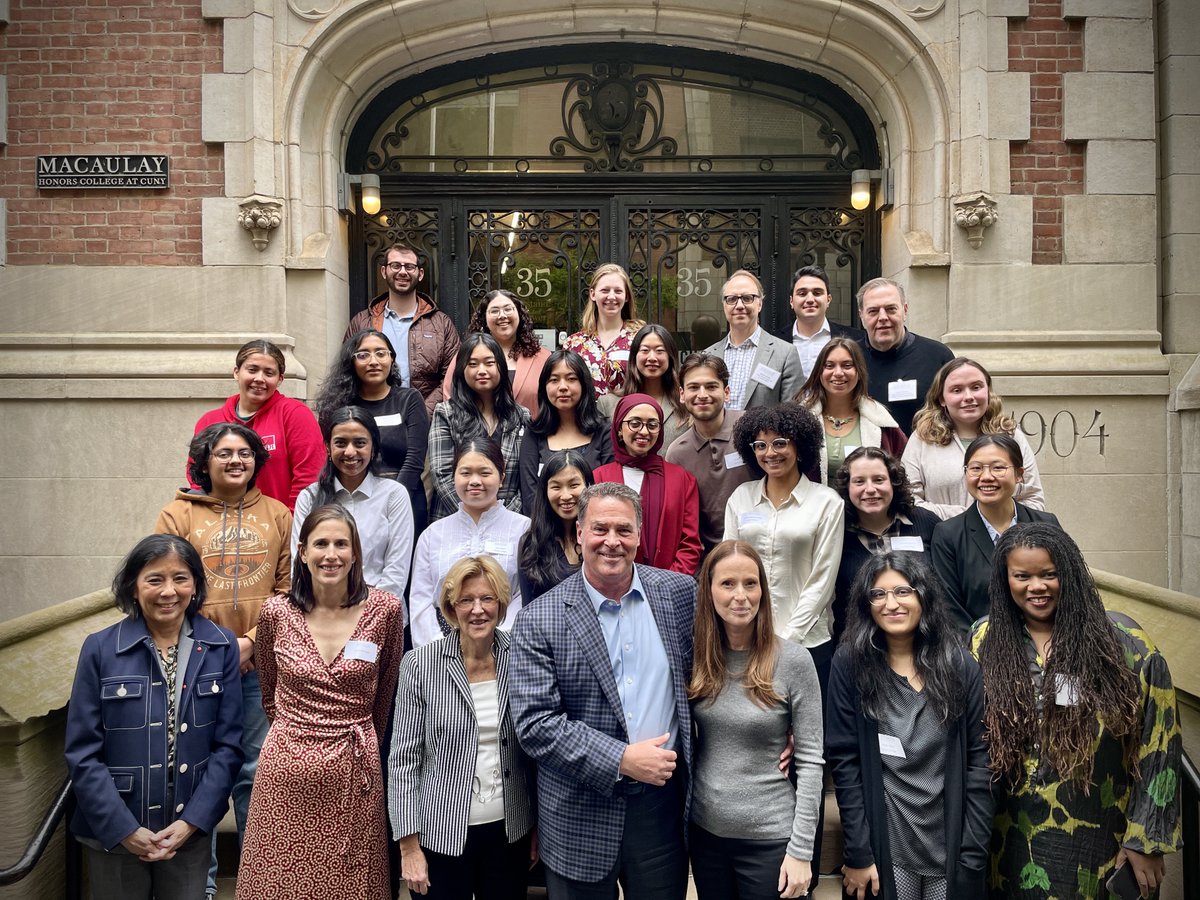 Our graduating seniors had a wonderful time at the annual Senior Luncheon hosted by Tony Meyer. It was a lovely afternoon celebrating the Class of 2024 and all their achievements. Countdown to graduation is on! 🎓🎉 #congratulations #macaulay2024