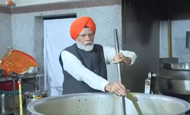 baxiabhishek's tweet photo. When you order Dr. Manmohan Singh from Meesho. https://t.co/MIGn5ktVXJ
