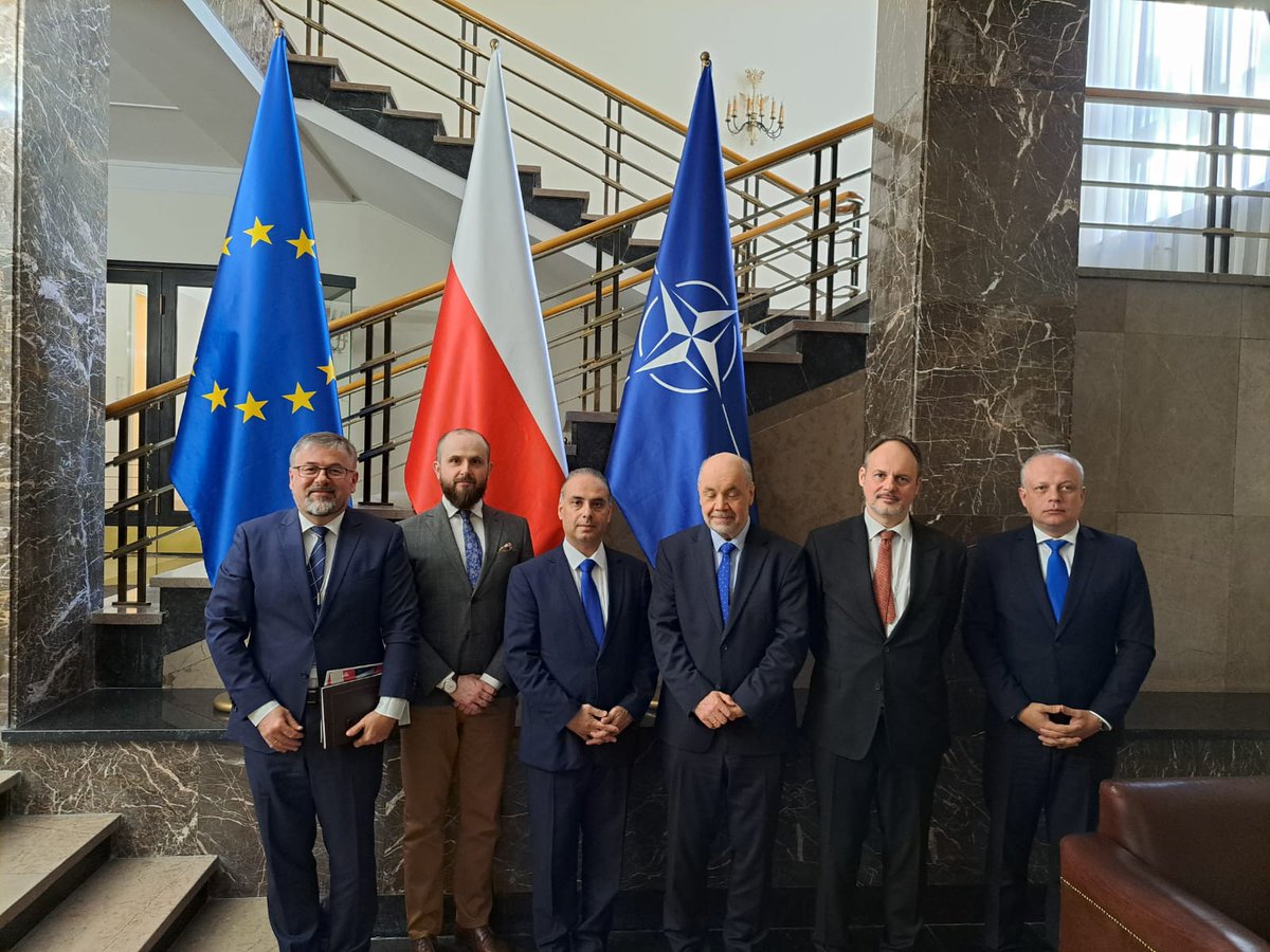 Constructive meeting in #Warsaw at the #Ministry_of_Foreign_Affairs to discuss common concerns and challenges with #Poland and the #European_Union, and ways to collaborate in supporting #The_Lebanese_Cause, as well the challenges in human dignity, justice, peace, and democracy on…
