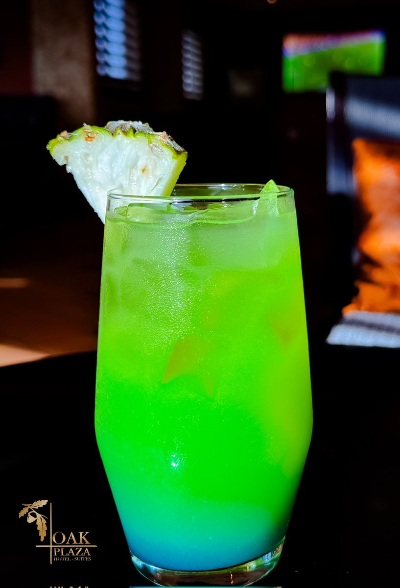 Cheers to Cocktail Day! Whether you prefer a classic martini or an exotic concoction, today is all about celebrating the art of mixology. Join us at Joe's Bar for a toast to exquisite flavors, good company, and unforgettable memories.

#OakPlazaHotel | #CocktailDay
