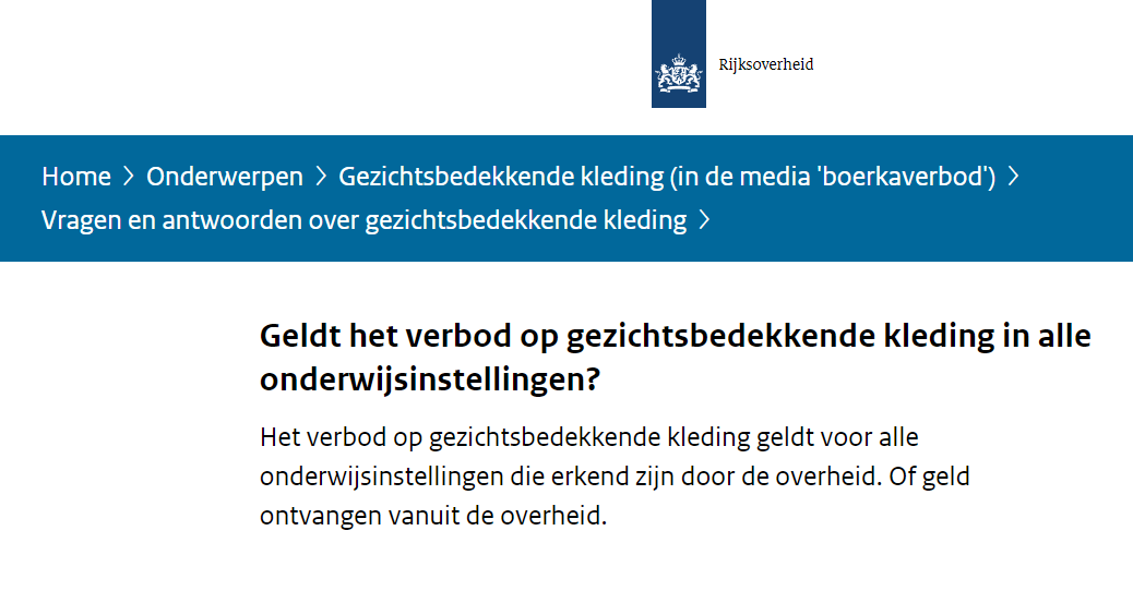 Hoi @POL_Amsterdam, 
Gezichtsbedekking is verboden, toch? 
Dus verwijder deze gasten sowieso even uit het UvA-gebouw!
(bron: AT5 en Rijksoverheid)