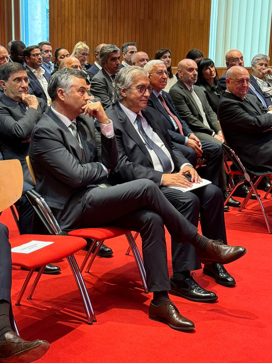 Educacao_PT's tweet photo. Ministro da @educacao_pt, Fernando Alexandre, esteve esta manhã, na cerimónia de Tomada de Posse dos Órgãos Sociais da Associação Portuguesa do Ensino Superior Privado (#APESP).
#enisinosuperiorprivado
📸@Educacao_PT https://t.co/G2BnAlwQGr