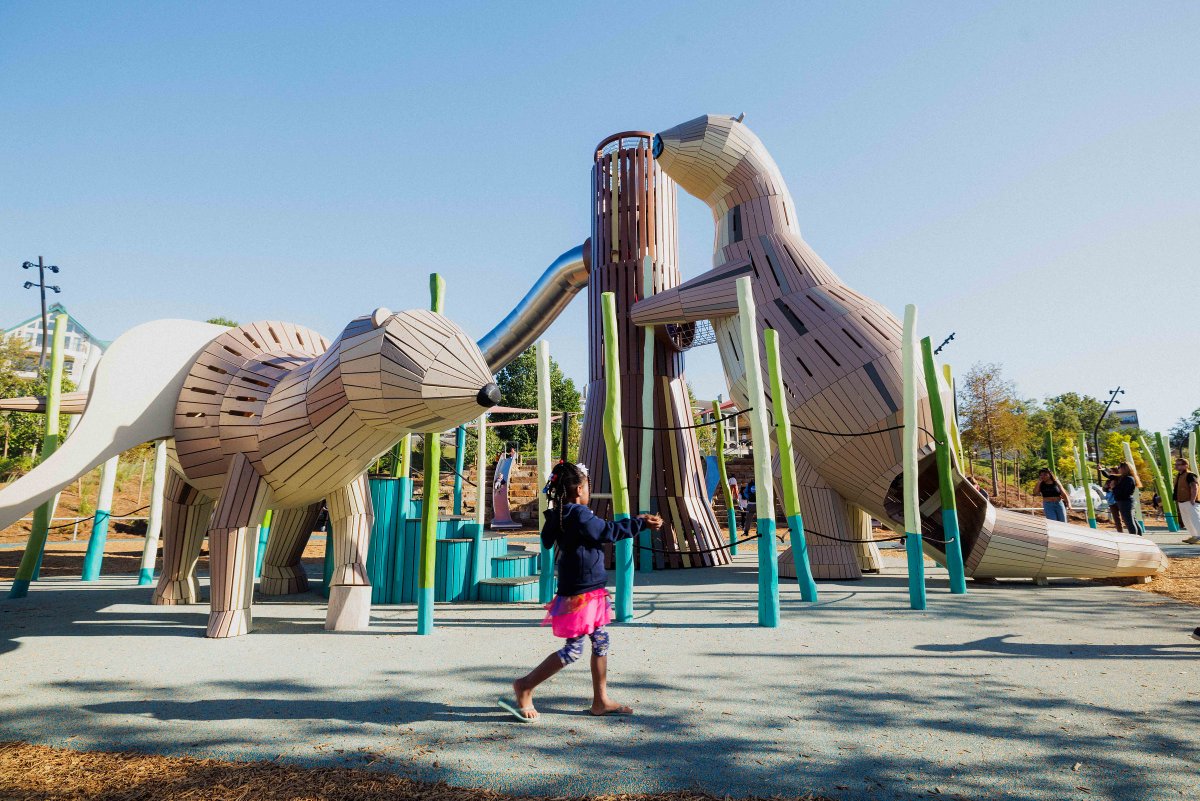 "In Tom Lee Park, there is no shortage of symbols of diversity and recognition of the on-going march toward justice." <a href="/tommilaitio/">Tommi Laitio</a> <a href="/publicinno/">The Bloomberg Center for Public Innovation at JHU</a> <a href="/MemRiverParks/">Memphis River Parks Partnership</a> #publicspace #diverity #equity #justice #Memphis <a href="/TheJPBFdn/">The JPB Foundation</a> <a href="/knightfdn/">Knight Foundation</a> <a href="/kresgefdn/">Kresge Foundation</a> <a href="/WilliamPennFdn/">William Penn Foundation</a>  medium.com/reimagining-th…
