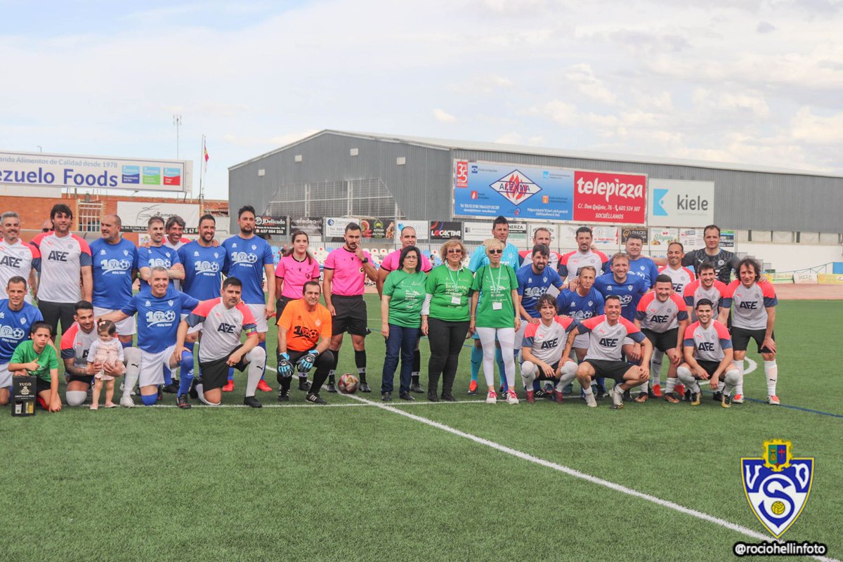 📷 GALERÍA FOTOGRÁFICA del PARTIDO LEYENDAS 

🆚 <a href="/afefutbol/">AFE</a>

udsocuellamos.es/fotos/nggaller…

👉 <a href="/rociohellinfoto/">Rocío Hellín Foto 📷</a>