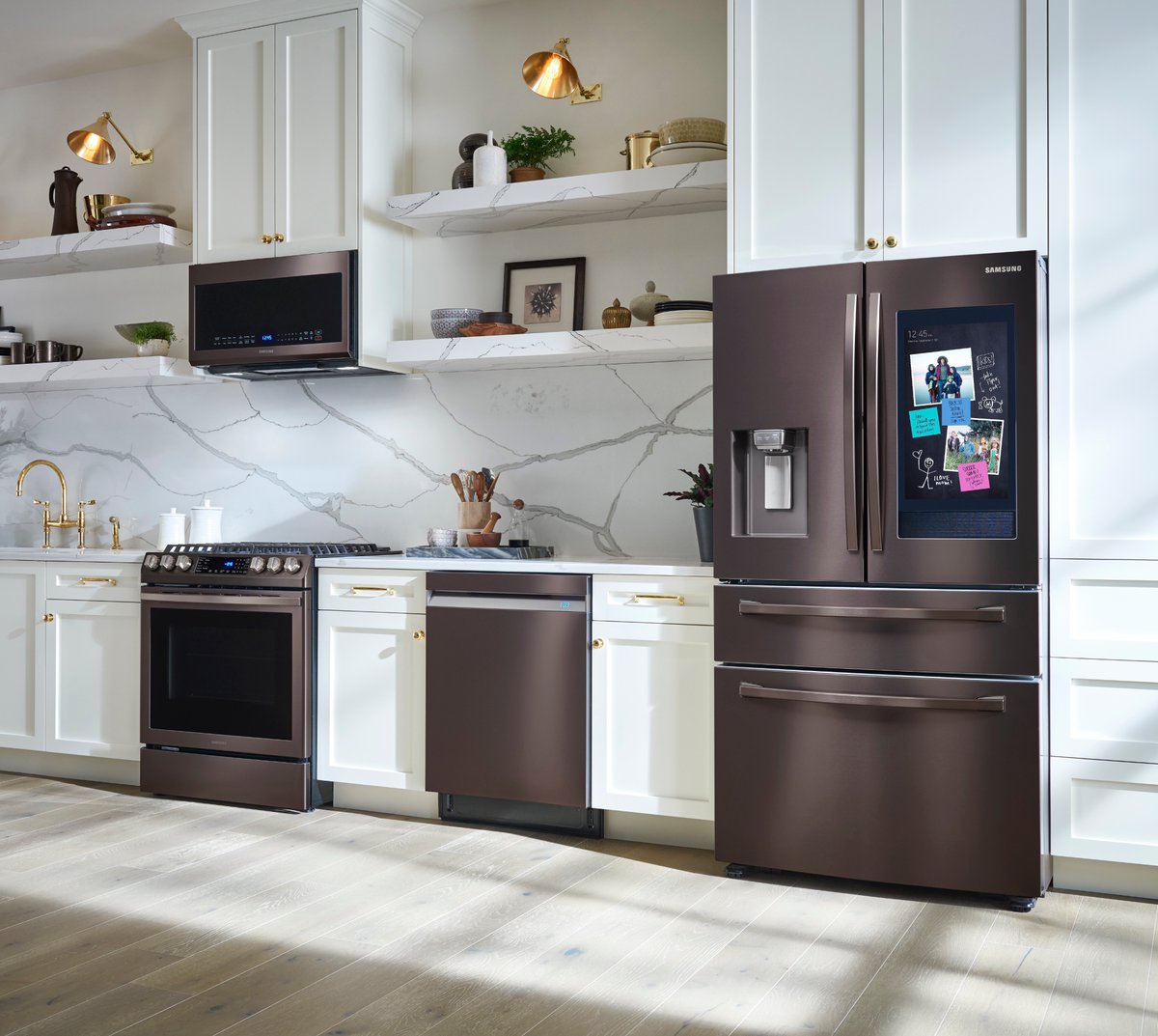 Dream kitchen right there ✨

Samsung 4-door Refrigerator + Gas Range + Linear Wash Dishwasher + Microwave Kitchen Package in Tuscan Stainless

Check it out howl.me/cme1P6RY2eI

#SamsungPartner #affiliate