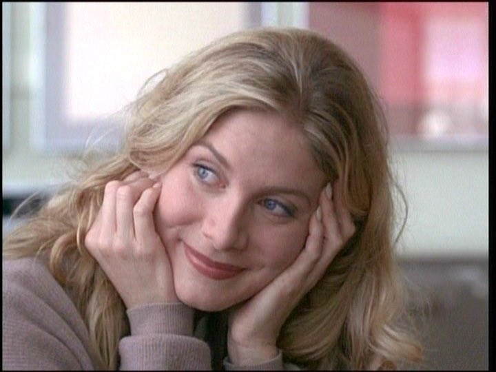 TheCinesthetic's tweet photo. gia (1998) dir. michael cristofer https://t.co/sUWajWZaLq