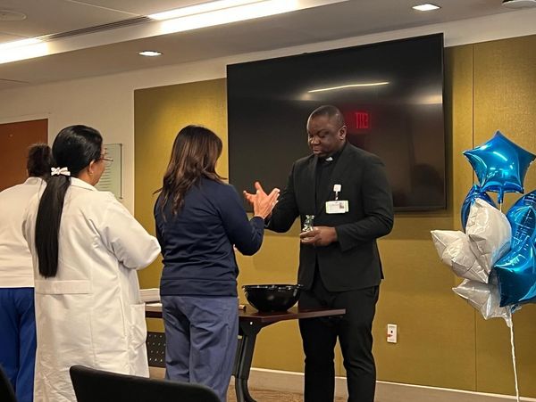 We closed out our Nures' Week celebrations last week with a Nightingale Tribute Ceremony led by the Long Island Nurses Honor Guard and a Blessing of the Hands Ceremony from Father Matthew Udobi and Chaplain Ellen Cohn. #nursing #matherhospital