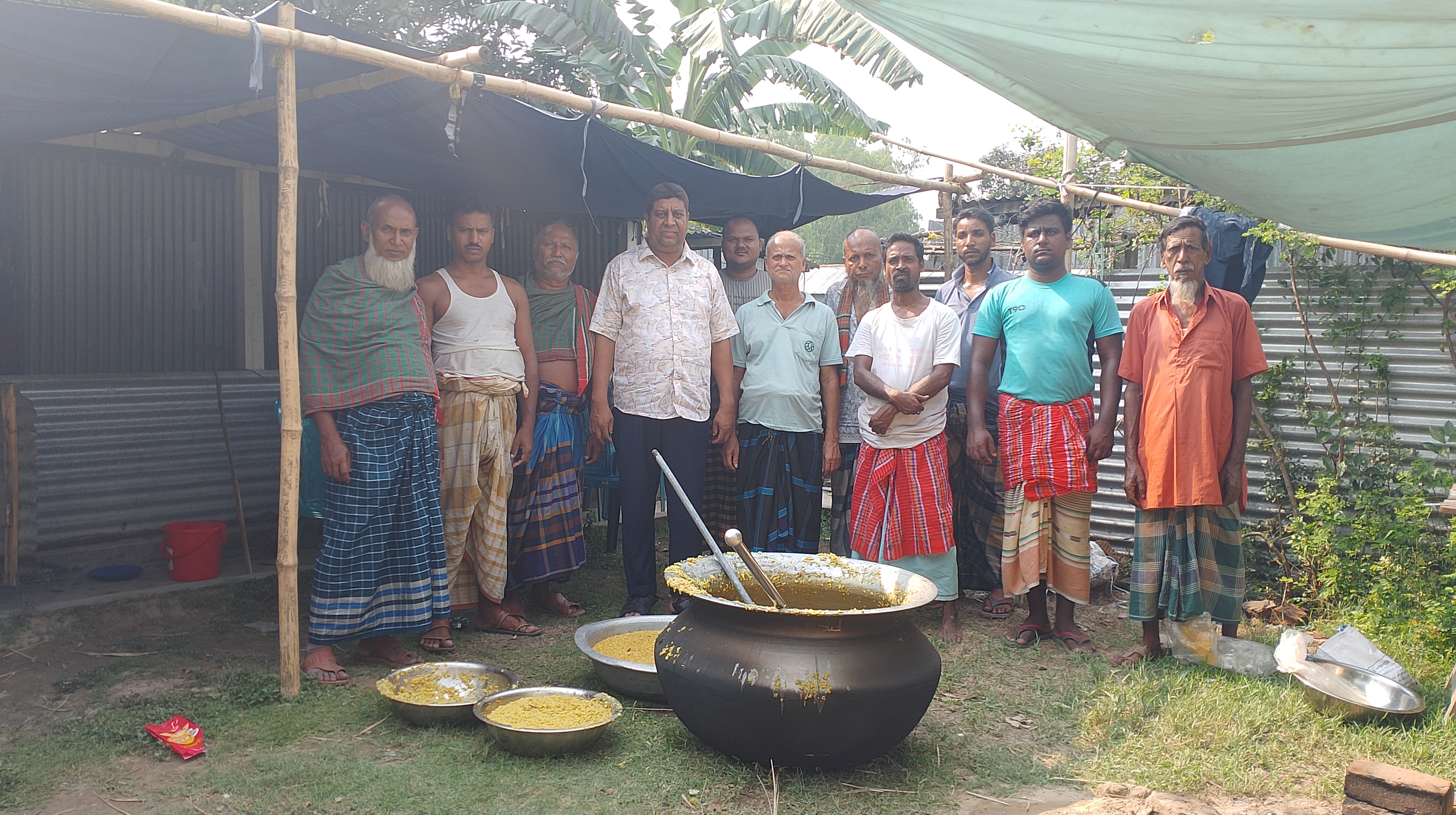২৮ বছর পরও স্বজনদের ভুলেনি কালিহাতীর রামপুরবাসী