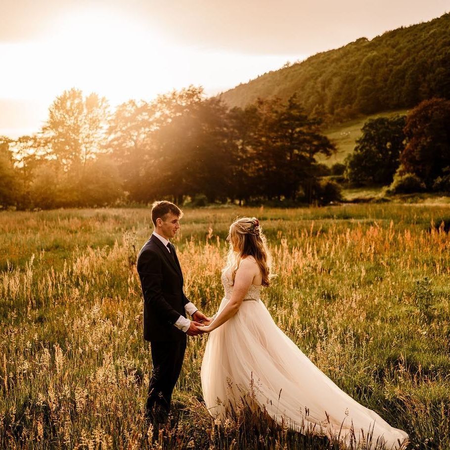 HacknessHotel's tweet image. ❣️ R &amp;amp; T ❣️

 📸 @hbaxterphotography 

To book a tour of Hackness Grange wedding venue in Yorkshire pop us a message or email us on weddings@hacknessgrange.co.uk. We would love to hear from you and start your wedding planning