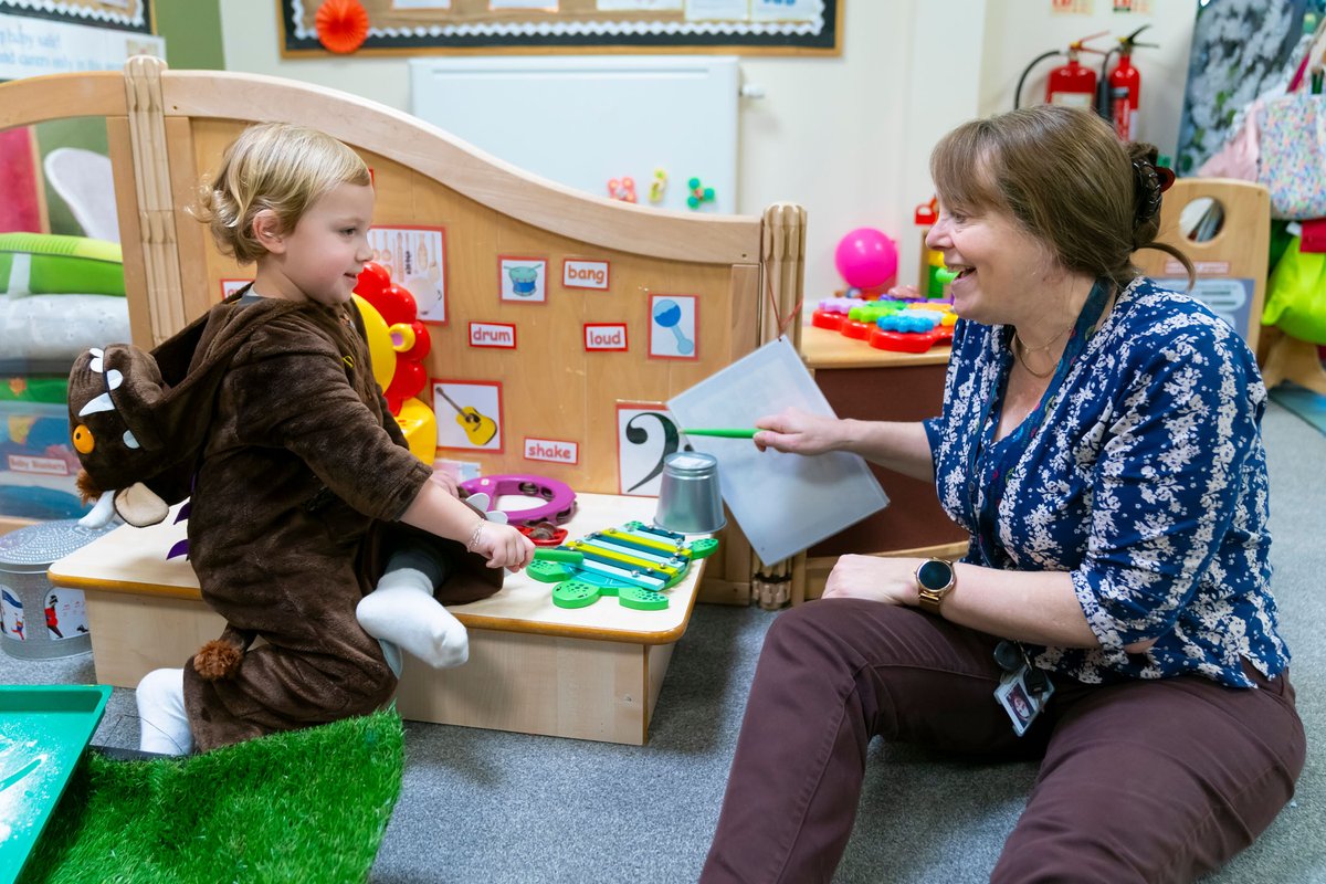 📣 Do you have a two year old? You may be eligible for 15 hours childcare/early education. 🏫 If you are working ▶️ gov.uk/apply-free-chi… If you are receiving benefits ▶️ parentportal.rochdale.gov.uk/web/portal/pag… You can find more info here ▶️ childcarechoices.gov.uk #ChildcareChoices