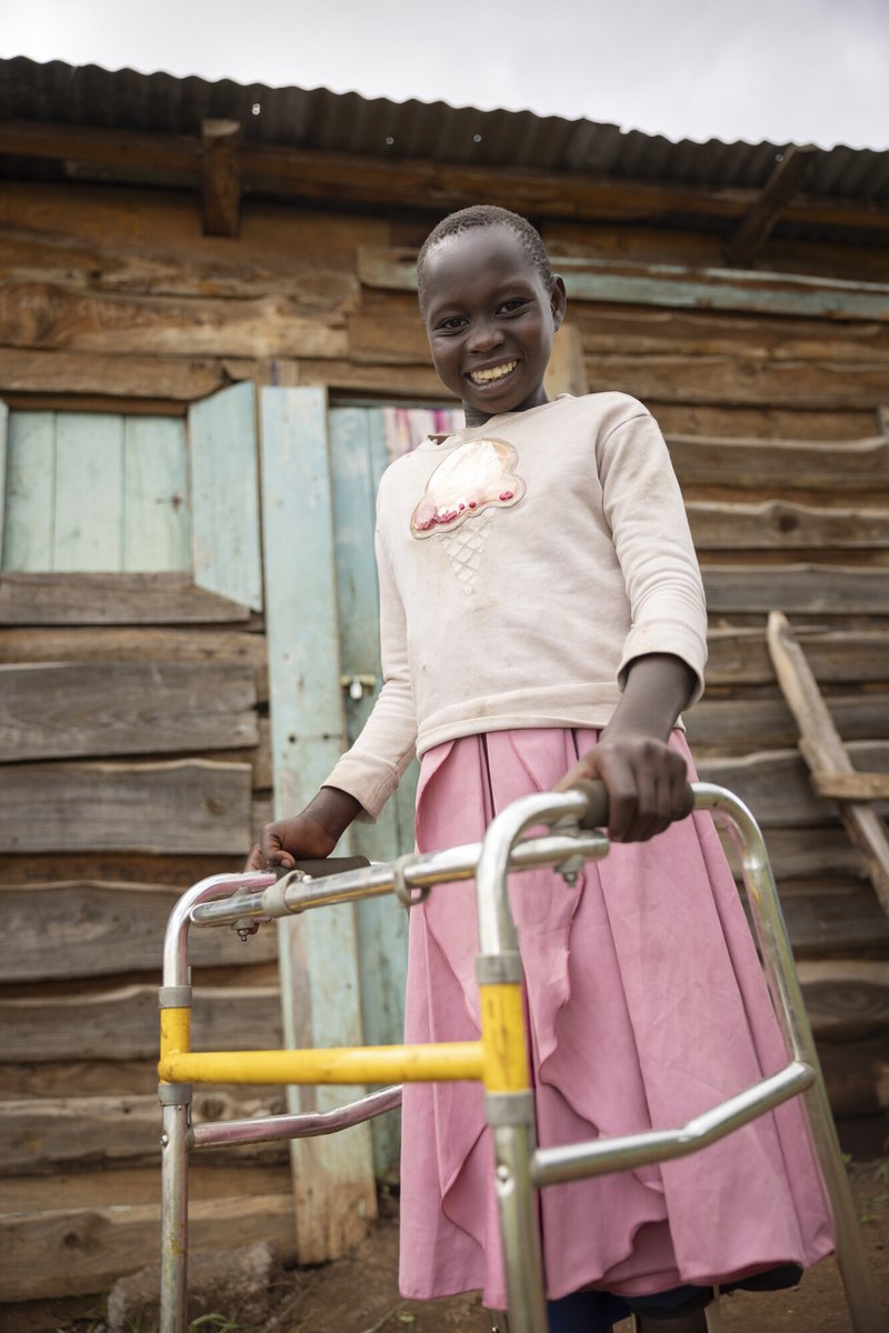It’s a great day to take a walk! Lillian, 10, in Kenya was born with cerebral palsy, developed polio & dropped out of kindergarten at age 6. Your support funded an operation on her legs, plus a walker & braces. Look at her now – back in school & going places! 🙌🏾 #MondayMotivation