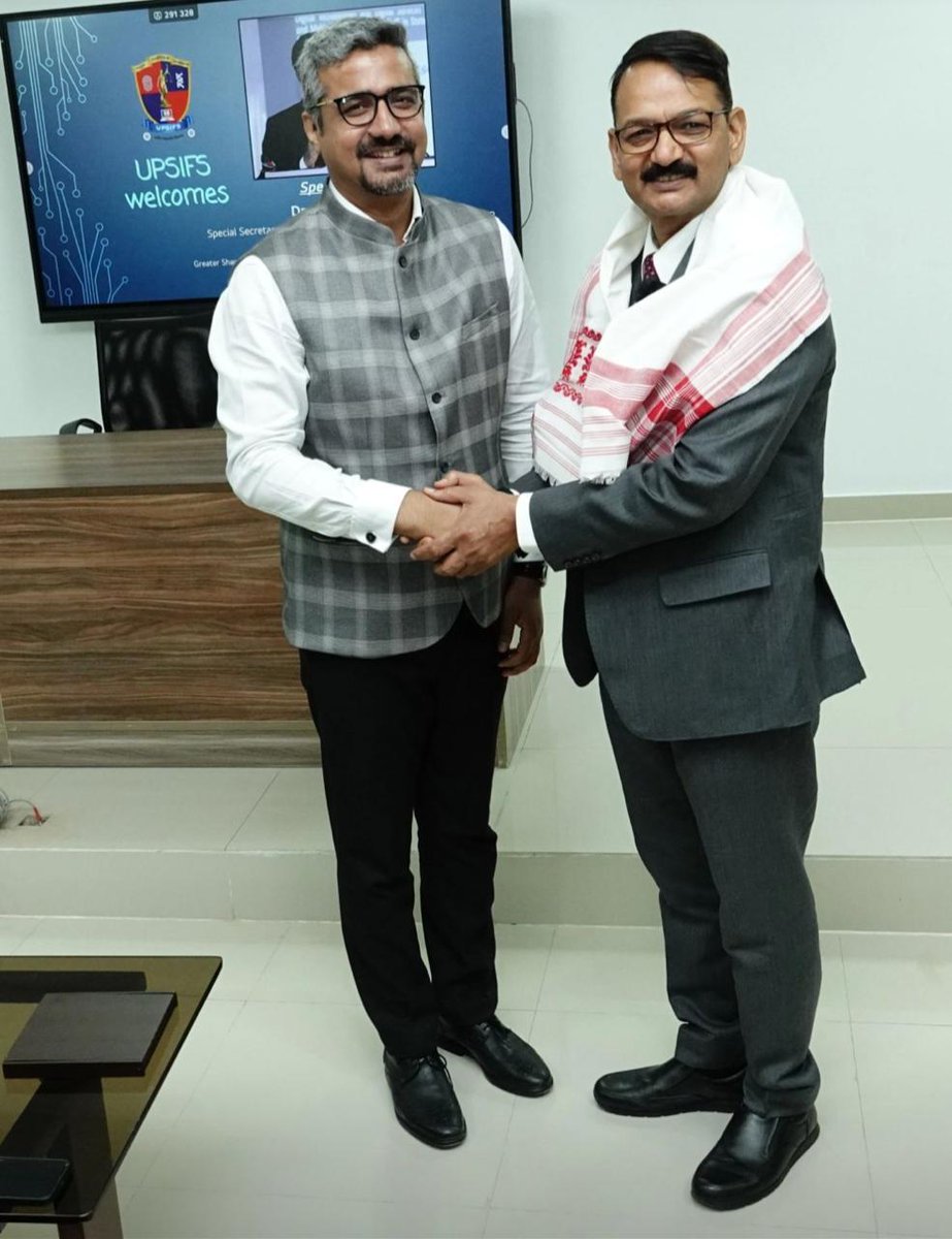 upsifsUp's tweet photo. Thrilled to host Satya Prakash, CEO FXB India Suraksha at UPSIFS as he sheds light on tackling child trafficking with forensic approaches. A new chapter begins with our MoU signing with FXB India Surksha. #Forensic #UPSIFS #Childprotection #ForensicInsights #ChildSafety https://t.co/cUNJu9cv9e