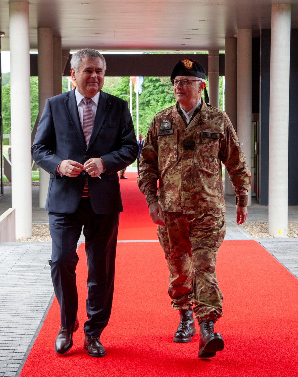 #HappeningNow His Excellency Juraj Podhorsky, Slovakian Ambassador to The Netherlands, is visiting JFC Brunssum. Slovakia is key to NATO’s Air Shielding Mission and hosts one of the six Multinational Battlegroups. #WeAreNATO