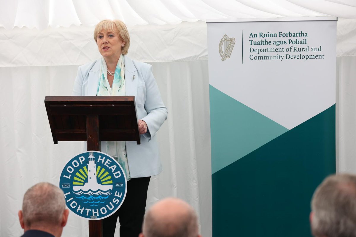 Record funding of €164 million has been announced by Minister @HHumphreysFG for 30 landmark regeneration projects across the country. Read more here: gov.ie/en/press-relea… #OurRuralFuture